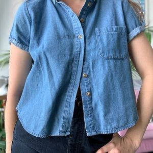 Brandy Melville Jean Shortsleeve button up